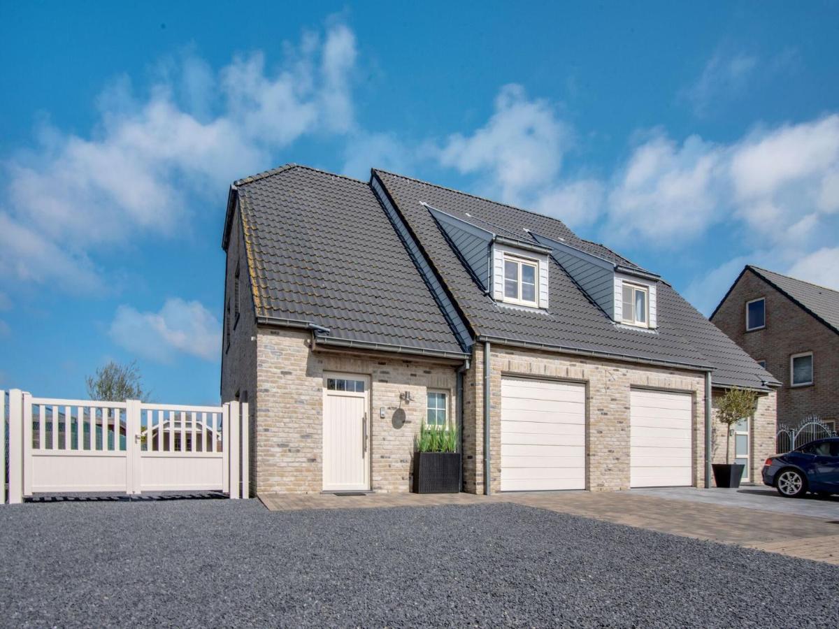 Modern Holiday Home In De Haan With Garden ภายนอก รูปภาพ