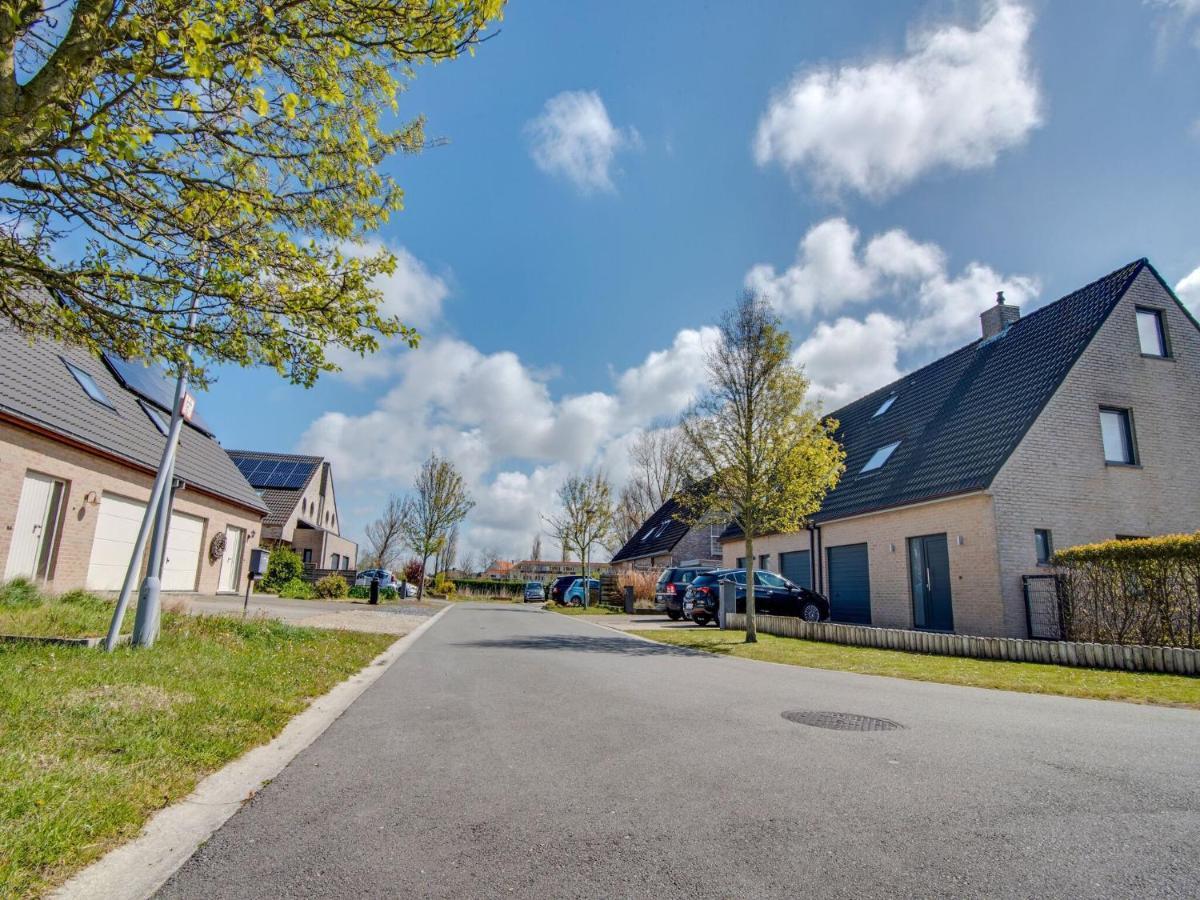 Modern Holiday Home In De Haan With Garden ภายนอก รูปภาพ