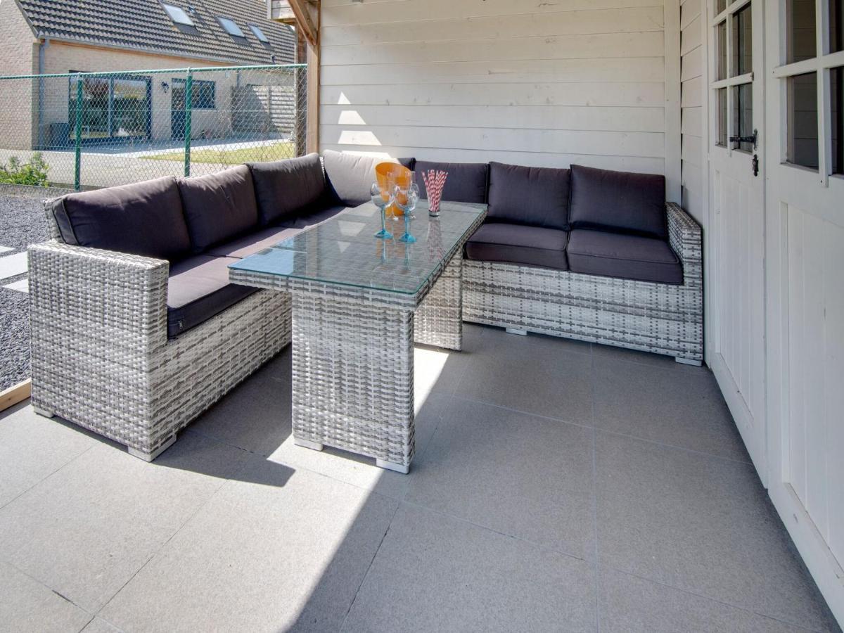Modern Holiday Home In De Haan With Garden ภายนอก รูปภาพ