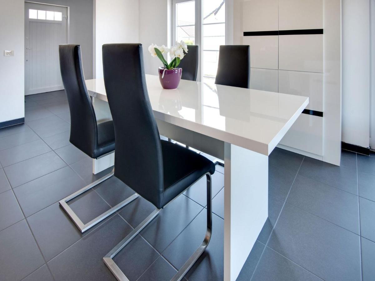 Modern Holiday Home In De Haan With Garden ภายนอก รูปภาพ